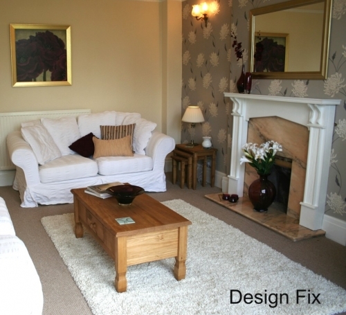 Home staging: neutral shades with a splash or plum