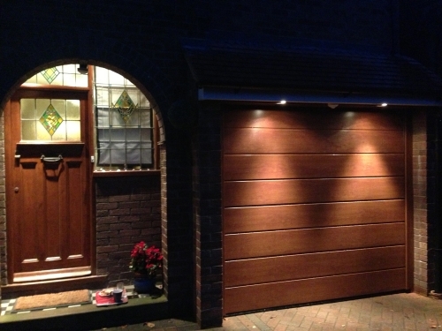 Woodgrain insulated Sectional Garage Door