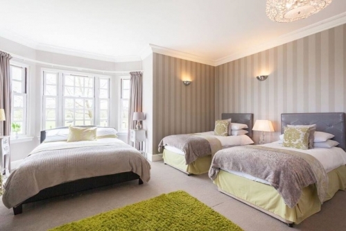 Bedroom Places To Stay Edinburgh