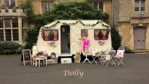 Dolly The Vintage Caravan Photo Booth
