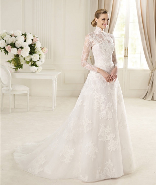 Classy Lace Retro Wedding dress with Turtleneck Long Sleeves
